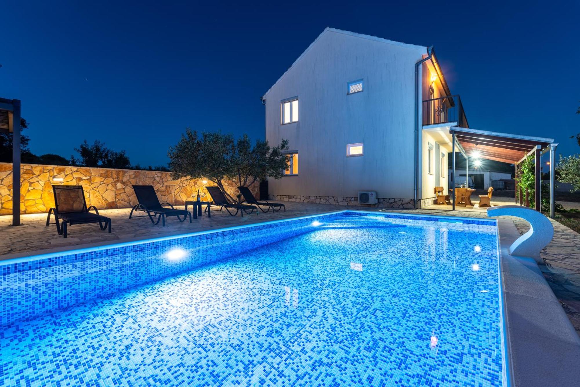 My Dalmatia - Holiday Home Maria With Private Swimming Pool Kakma Exterior foto